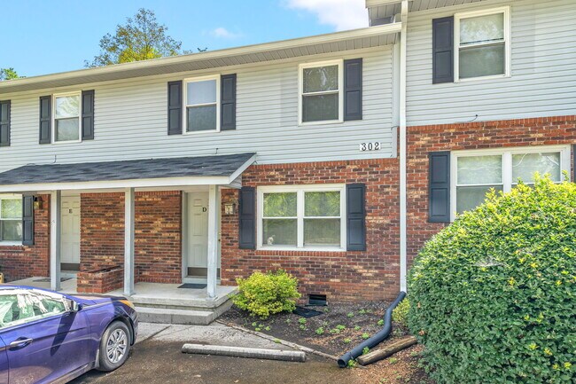 Foto del edificio - 302 Wakefield Rd