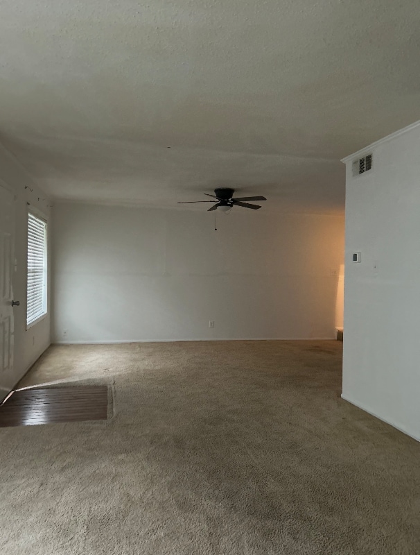 Photo - 303 N Rhodes St Apartment