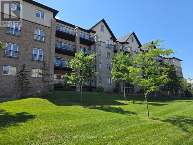Building Photo - 40 Ferndale Dr S