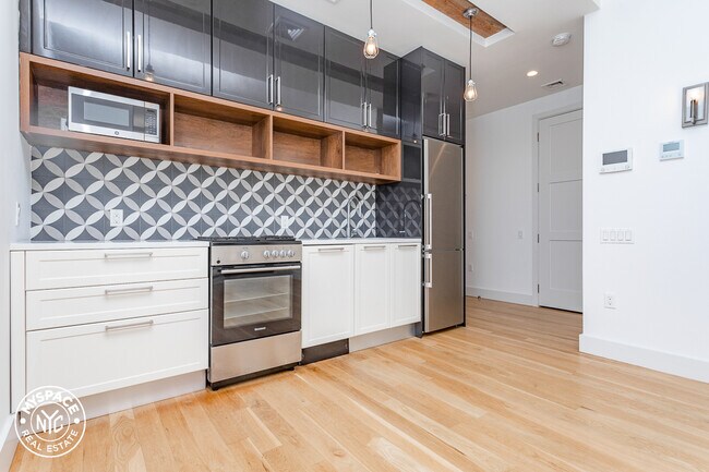 Building Photo - 41-21 28th St