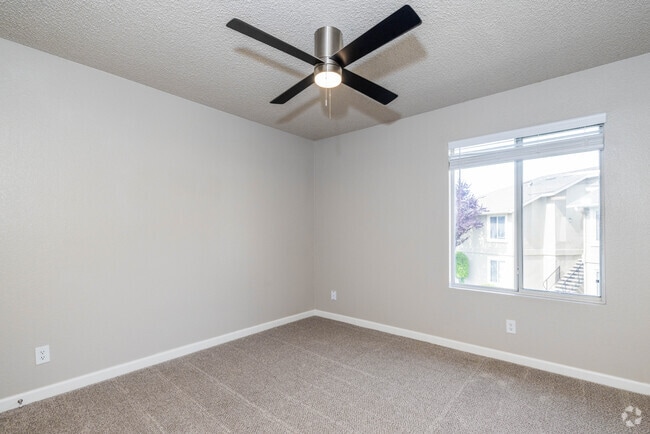 2BR, 2BA - 1002SF bedroom - River Run