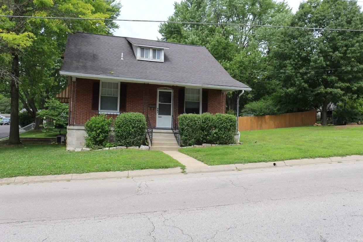 Foto principal - 3 br, 1.5 bath House - 515 High Street