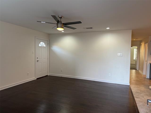 Foto del edificio - 511 Wood Dr