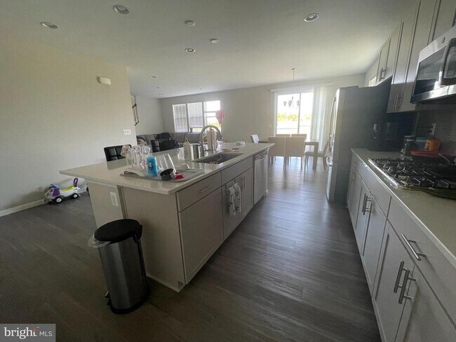 Foto del edificio - 137 Brandenbury Ct