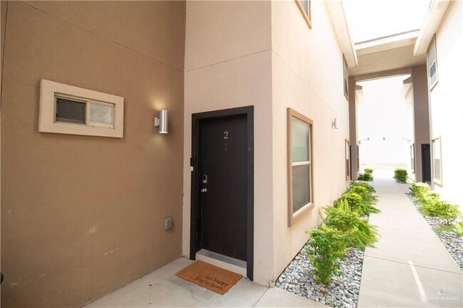 Foto del edificio - 18 W Daffodil Ave