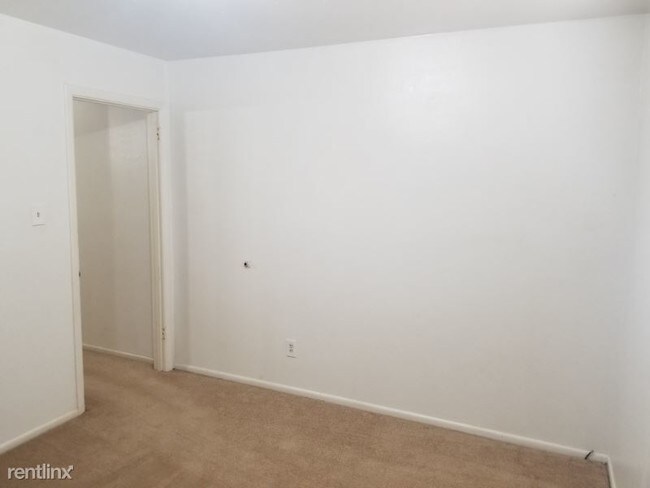 Foto del edificio - 2 br, 1 bath Apartment - 226 Verdi