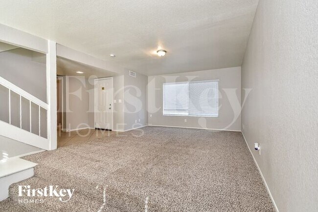 Building Photo - 3909 Almondwood Dr