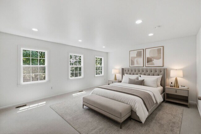 Building Photo - Spacious 5-Bedroom Colonial with Walk-Out Basement in Sought-After Stonebridge
