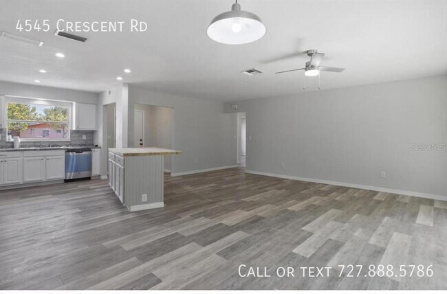 Foto del edificio - 4545 Crescent Rd