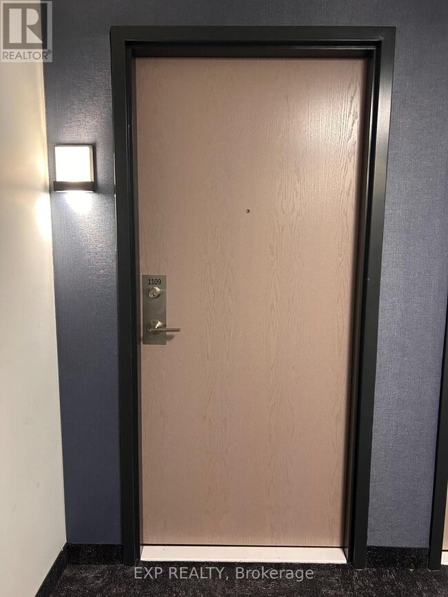 Building Photo - 58 Lakeside Ter