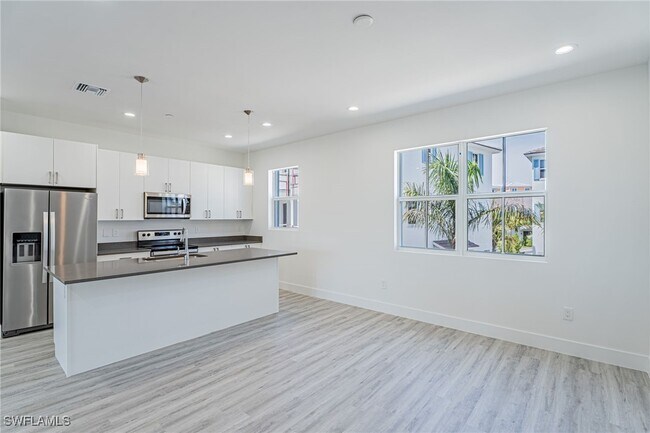 Foto del edificio - 5816 Shell Cove Drive