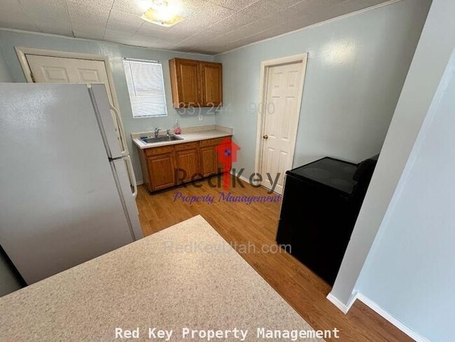 Building Photo - 130 S 100 W