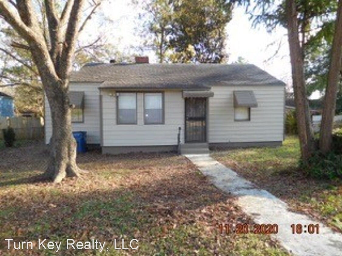 Primary Photo - 3 br, 2 bath House - 305 McPherson Avenue