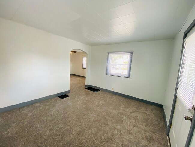 Foto del edificio - 277 N West St