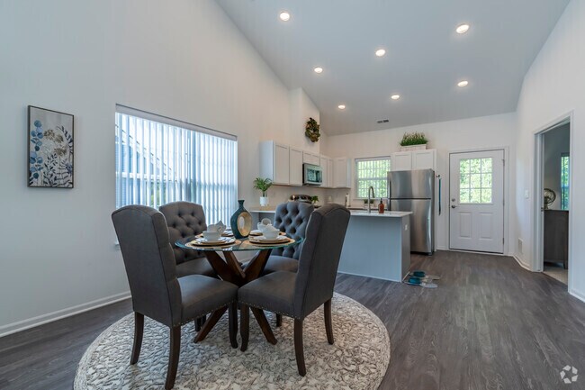 2BR, 1BA - 1,125SF - The Haven - Dining Room - Highland Knolls