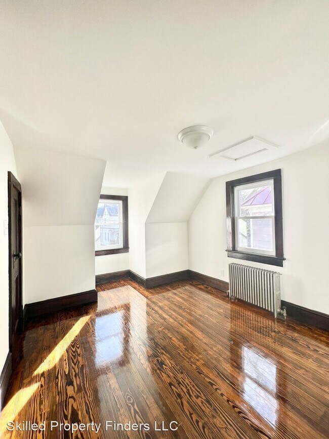 Building Photo - 3 br, 2 bath House - 198 Analomink St