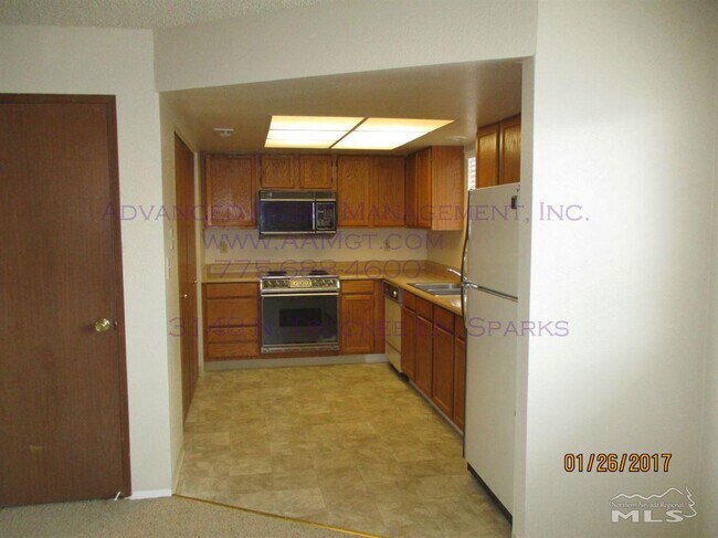 Building Photo - 3148 N Truckee Ln