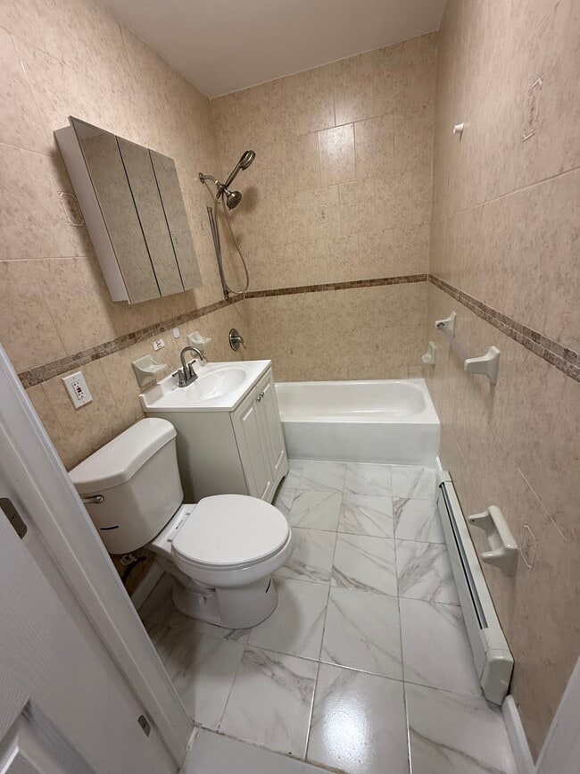 Foto del edificio - 315 E 163rd St