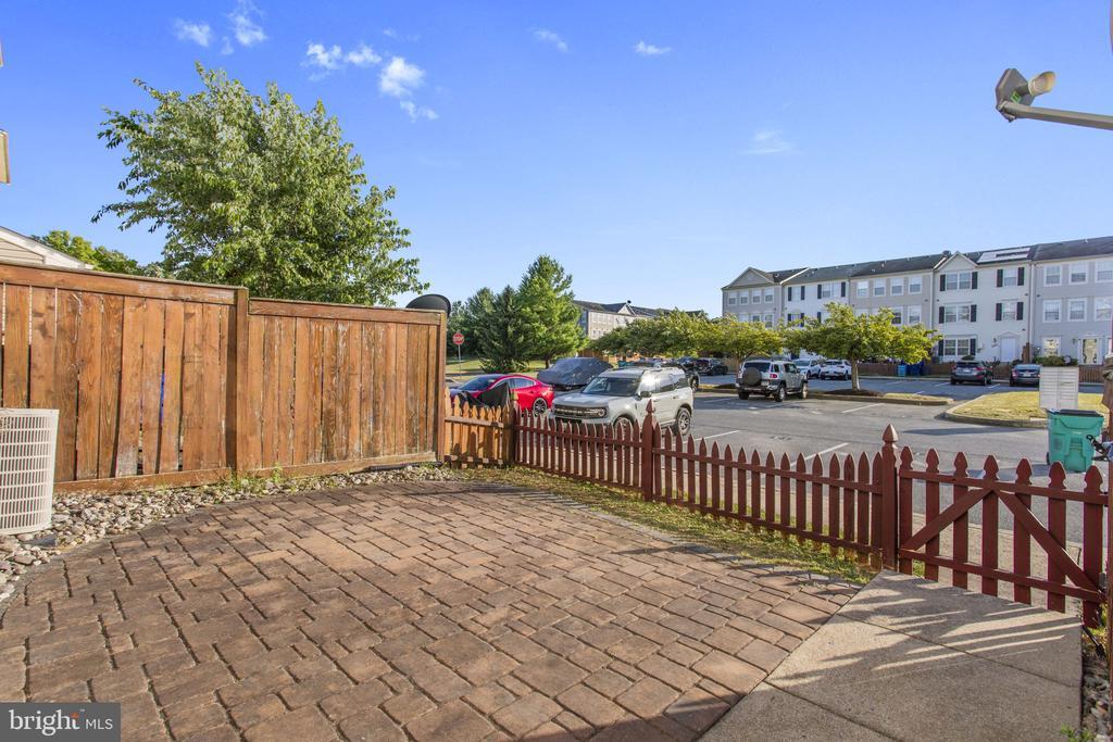 Foto principal - 5089 Stapleton Terrace