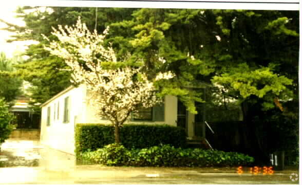 Foto del edificio - 39 E Poplar Ave