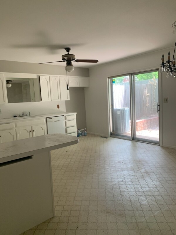 Foto del edificio - 2533 E Skelly Dr