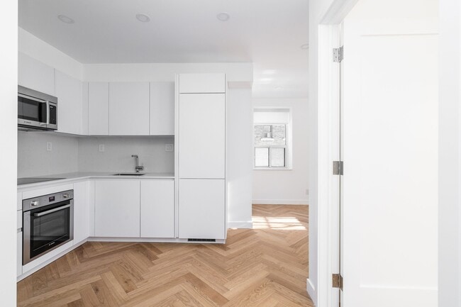 Photo du bâtiment - 110 Wellesley St E