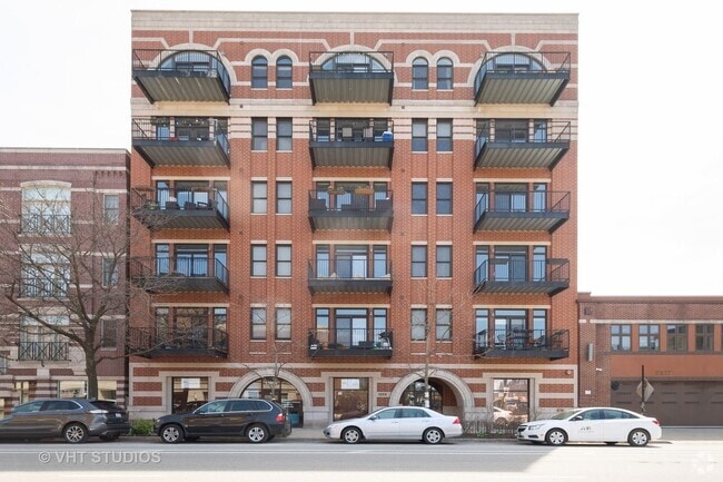 Building Photo - 1355 W Washington Blvd
