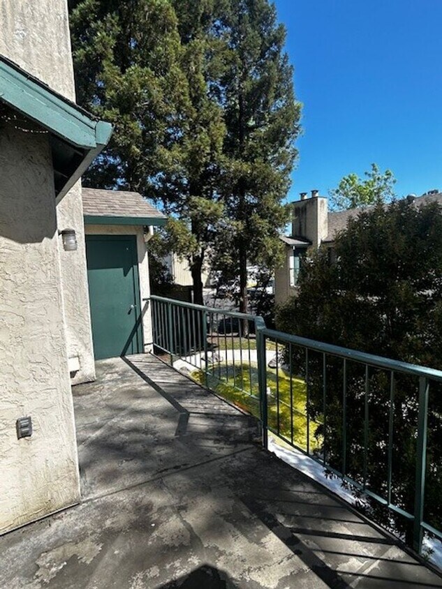 Foto del edificio - Country Hollow Apartments