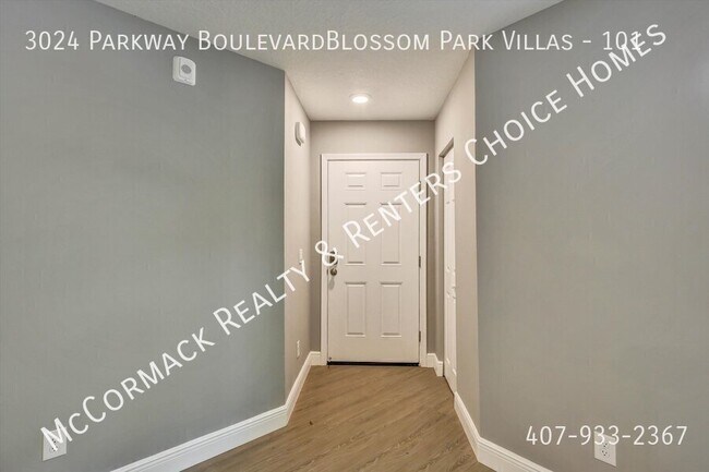 Foto del edificio - 3024 Parkway BoulevardBlossom Park Villas
