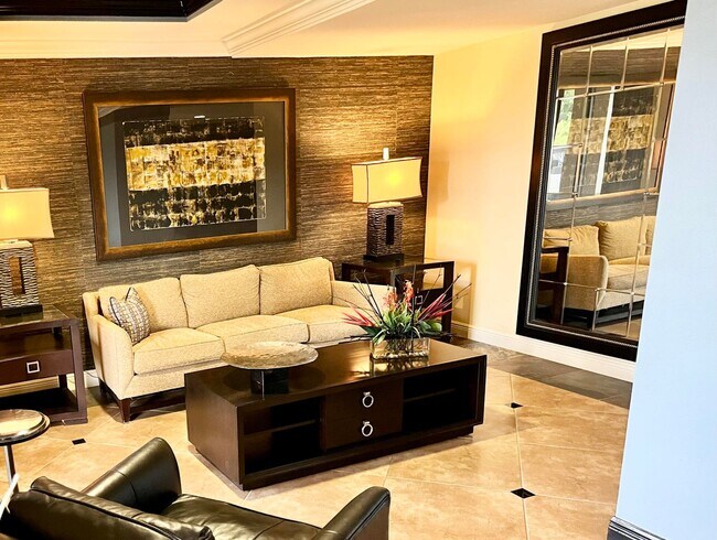 Foto del edificio - 4903 Midtown Ln