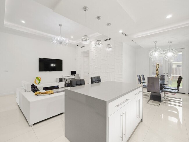 Foto del edificio - 5491 Barbwire Ln