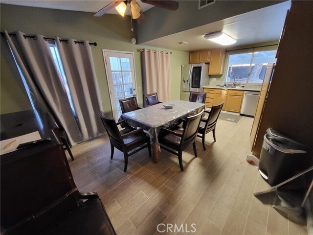 Foto del edificio - 44025 Glenraven Rd