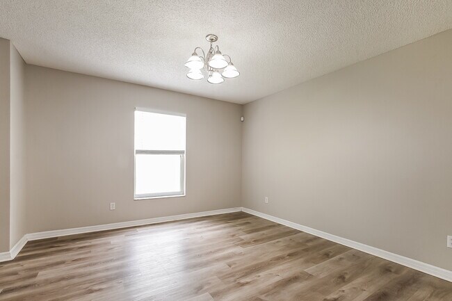 Foto del edificio - 14332 Abington Heights Dr