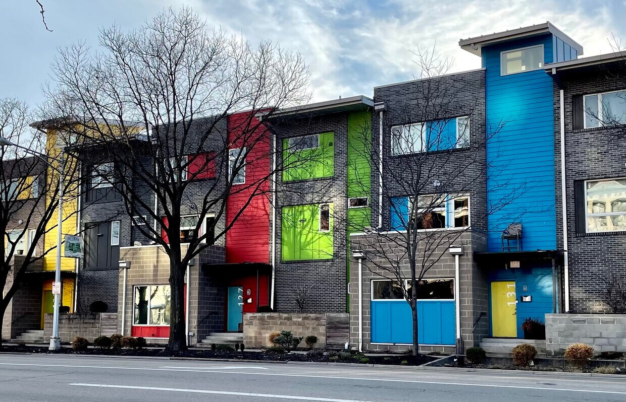 Foto principal - 127 N Patterson Blvd