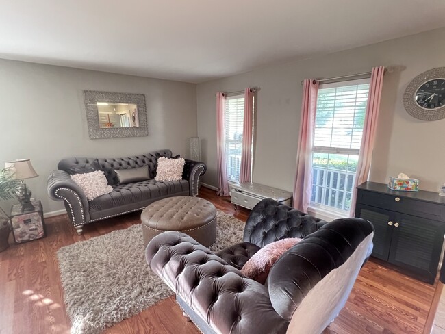 Building Photo - 2303 Warm Springs Ct