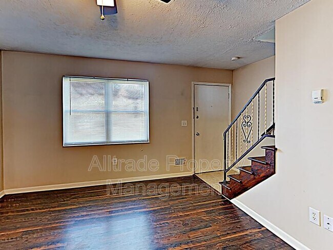 Building Photo - 4918 Cawood Dr
