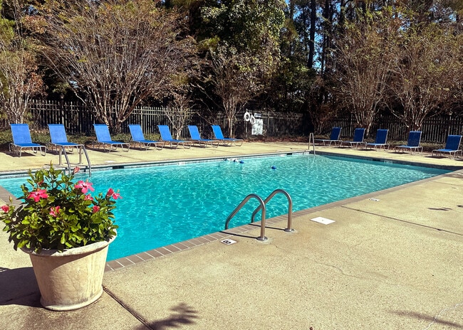 Summer West Apartments - Summer West Apartments