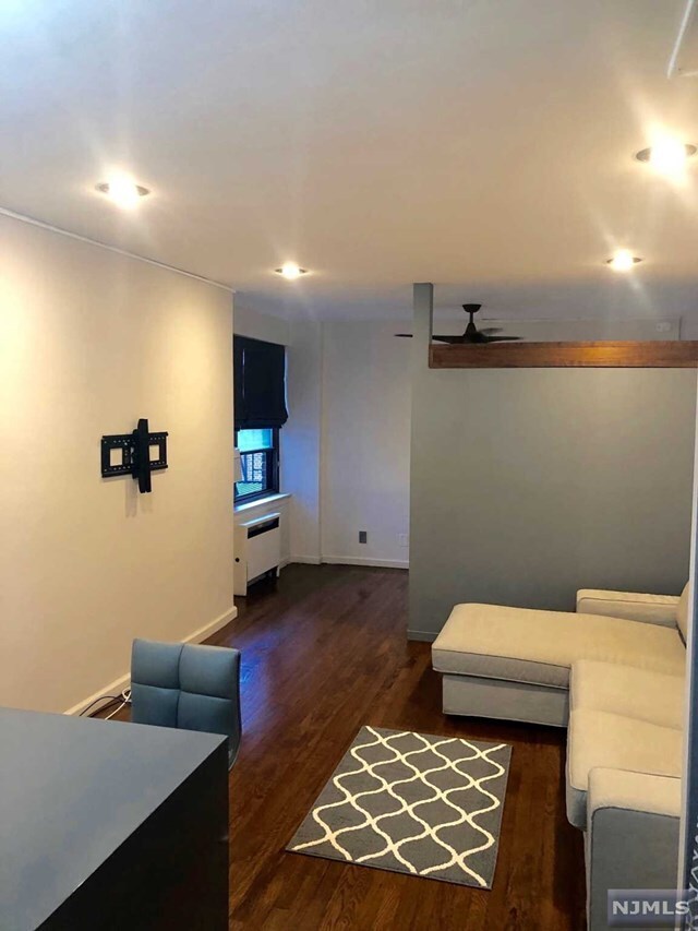Foto del edificio - 3050 Edwin Ave