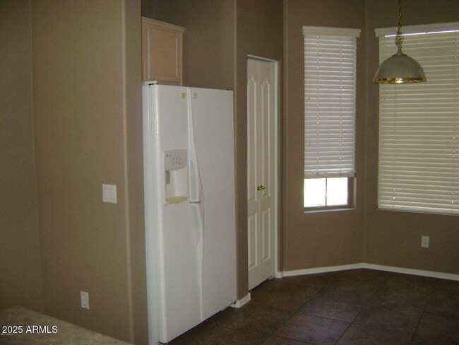 Foto del edificio - 5261 E Hilton Ave