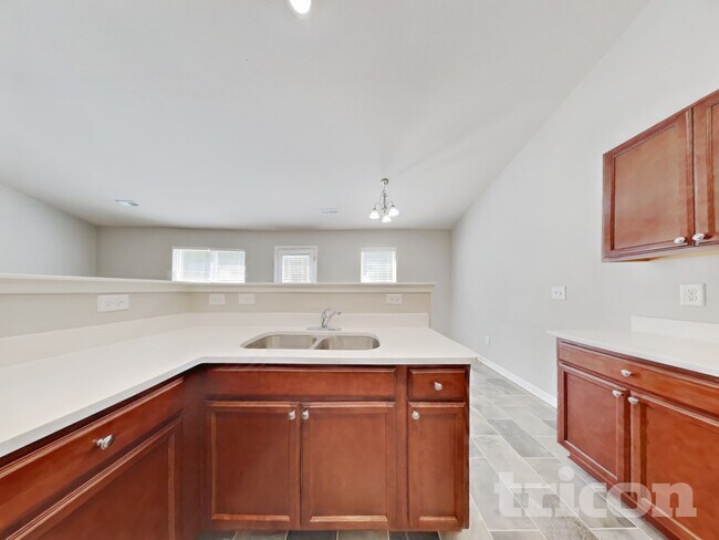 Foto del edificio - 129 Ridgemoore Ct