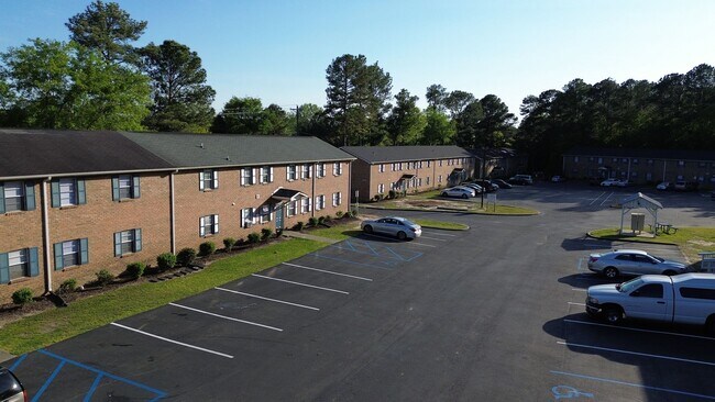 Foto del edificio - Discover Your Urban Oasis: Stunning 3BR Ap...