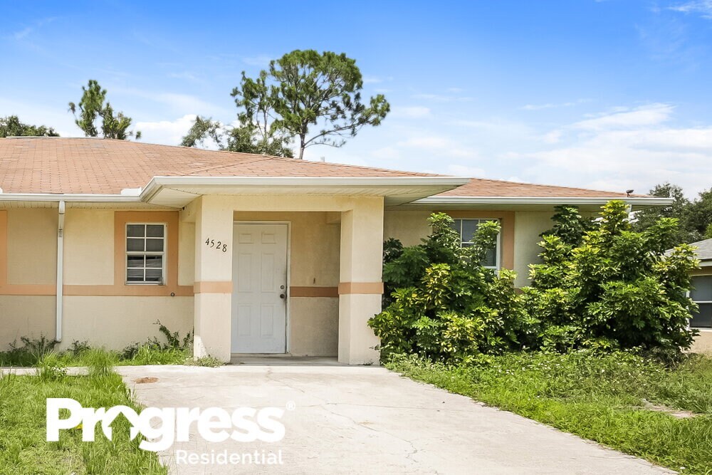 4528 30th St SW, Lehigh Acres, FL 33973 House Rental in Lehigh Acres