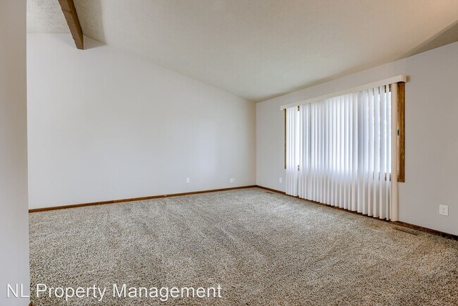 Foto del edificio - 3 br, 2 bath House - 12731 S 38th St.
