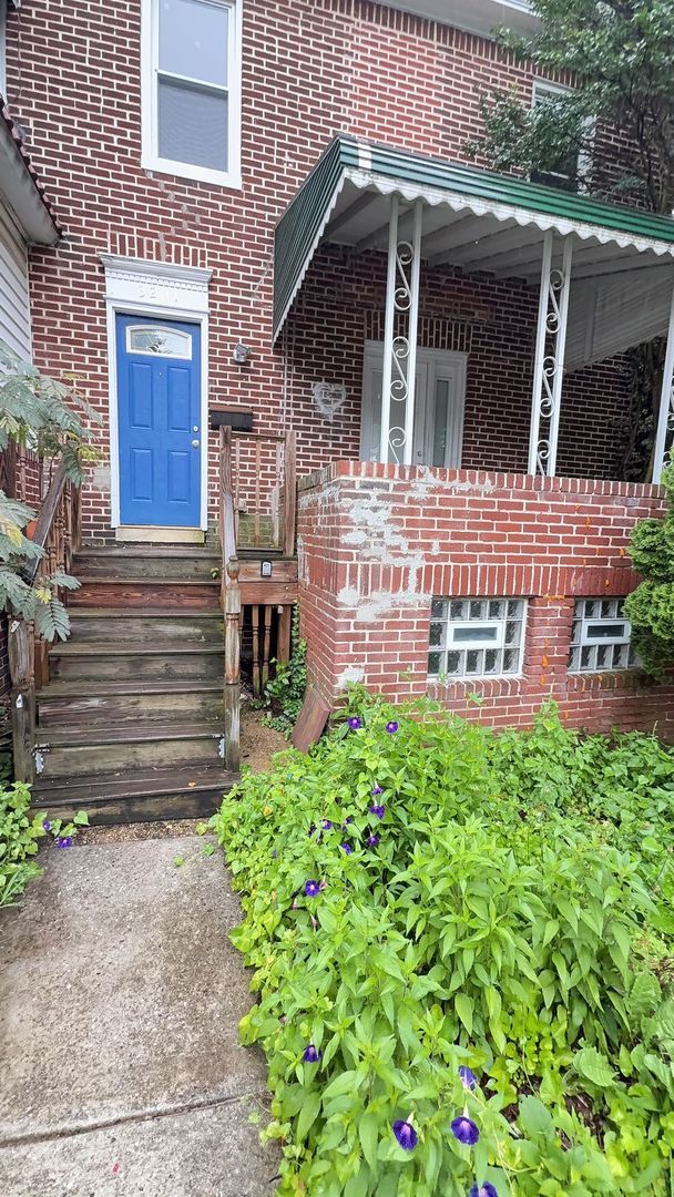 Building Photo - Spacious and Renovated Charles Village 4bd...