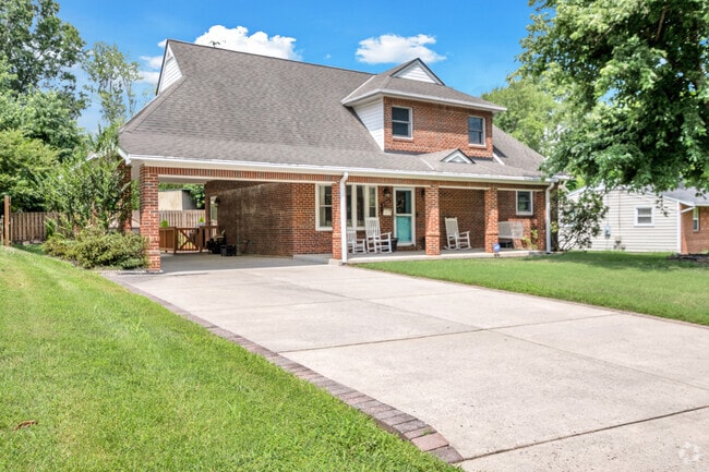 Building Photo - 6100 Leewood Dr