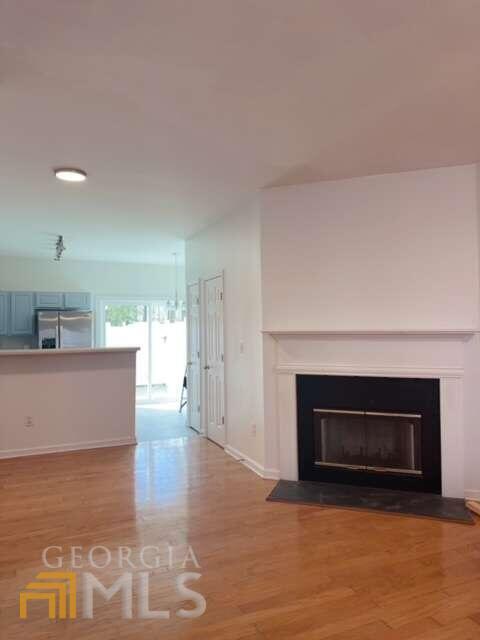Building Photo - 1607 Cove Creek Cir