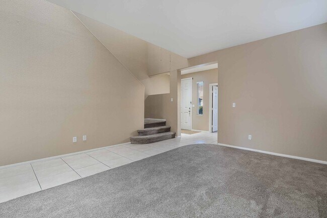 Foto del edificio - Spacious Silverado Ranch Home with a Flexible Floor Plan & Modern Finishes!