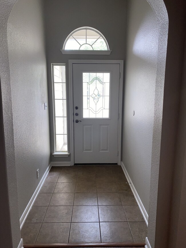 Building Photo - 10202 Big Spring Ln. San Antonio TX 78223