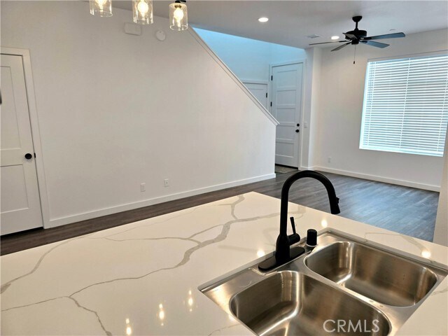 Foto del edificio - 5967 Bagley Ave