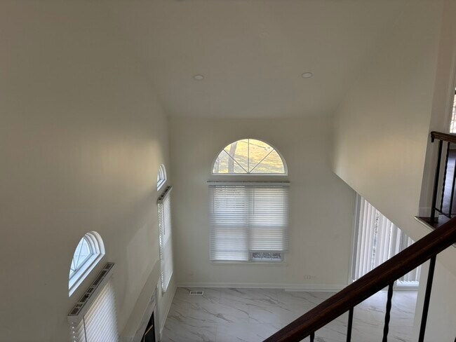 Foto del edificio - 1150 Regency Dr